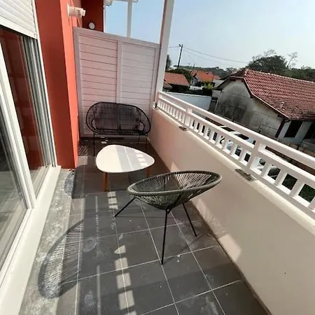 Apartment Spacieux Neuf Au Coeur De Bisca *