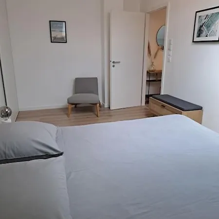 Spacieux Neuf Au Coeur De Bisca Apartment