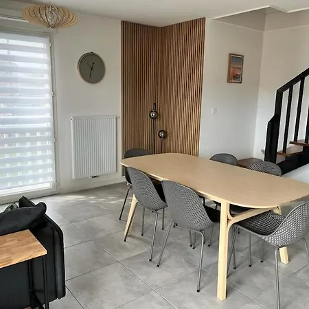 Spacieux Neuf Au Coeur De Bisca Apartment