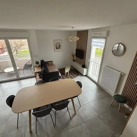 Spacieux Neuf Au Coeur De Bisca Apartment